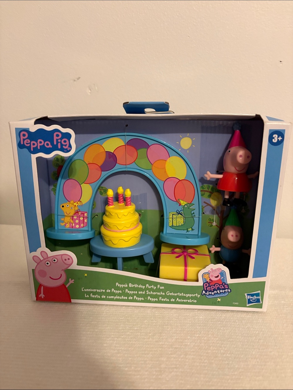 Peppa Pig Birthday Party Fun Playset - Blue, Yellow, Pink